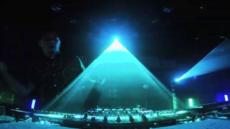 Scrambled Ecstasy: samuragosha’s “fake documentary / Wi​-​Fi”